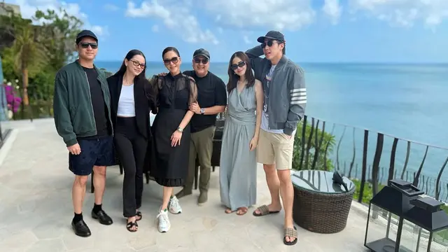 Potret Kompak Maia Estianty Liburan di Bali Bareng Anak Mantu dengan Gaya yang Tampil Modis