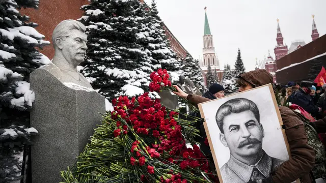 Peringatan Hari Kelahiran Josef Stalin ke-142 Tahun