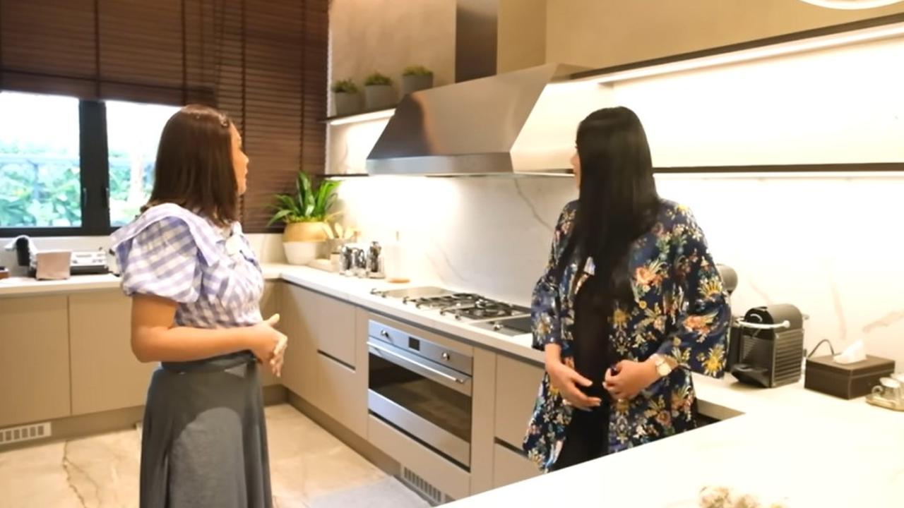 Interior Rumah Maia Estianty
