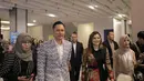 Pesona Merry Riana sebagai stafsus AHY makin menyala dengan lipstik merah [@agusyudhoyono]