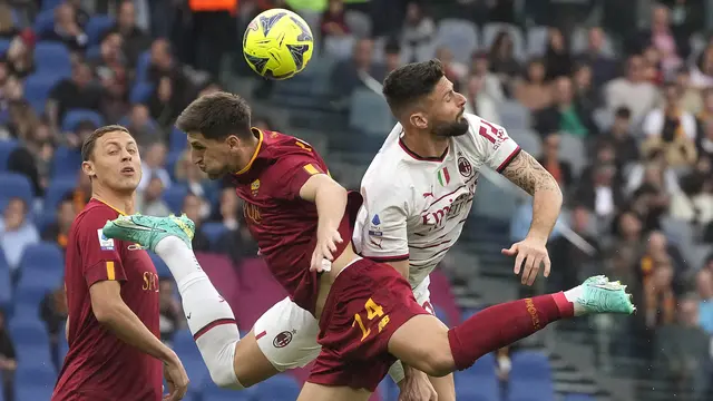 Foto: Dua Gol Dramatis di Masa Injury Time, AC Milan Paksa AS Roma Berbagi Poin di Liga Italia