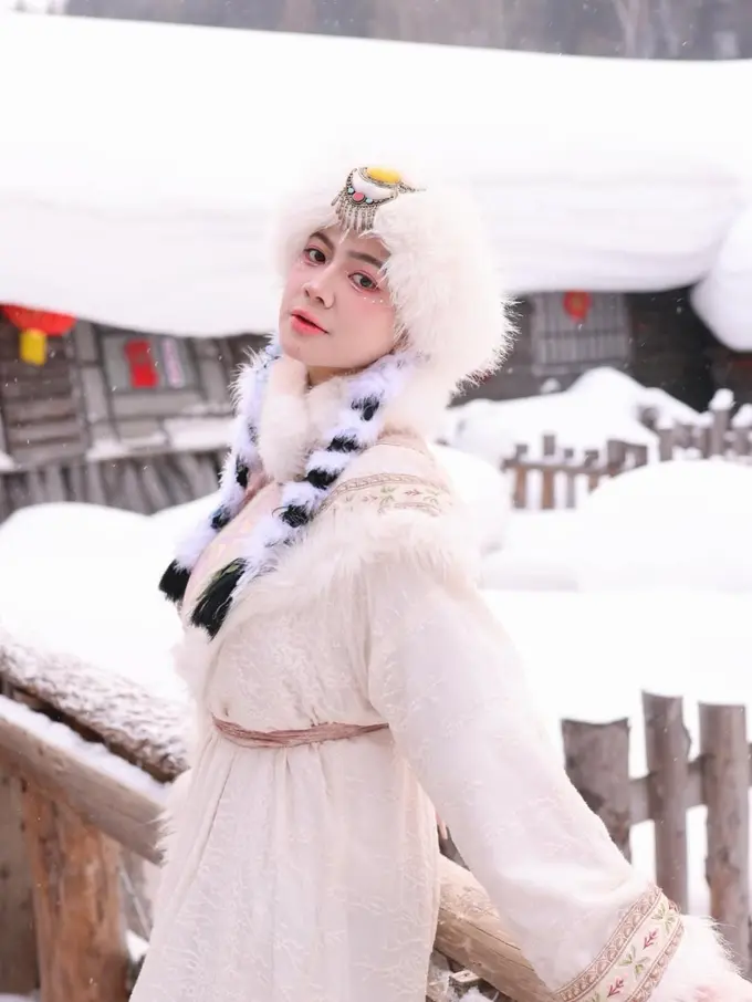 Felicya Angelista Tampil Beda dengan Makeup Douyin Saat Liburan di Harbin, Bak Putri Salju Modern