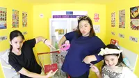 Audy Item Foto Maternity Bareng Dua Anak-Anak, Curhat Hamil di Usia 43 Tahun