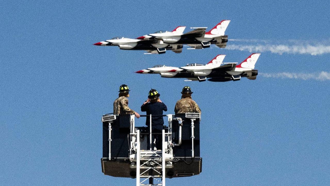 FOTO: Aksi Thunderbirds AU AS Hibur Penonton di Langit Maryland
