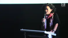 Produser film Mira Lesmana memberikan sambutan saat jumpa pers festival sinema Australia Indonesia di Jakarta, Jumat (8/3). Festival Sinema Australia kembali hadir di tahun keempat. (Liputan6.com/Herman Zakharia)