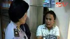 Hamberi, pria asal Madura ditangkap polisi di Surabaya, Jatim, karena memalsukan sejumlah dokumen yang dibutuhkan untuk membuat paspor. 