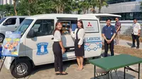 PT Lancar Wiguna Sejahtera (Lawson Indonesia) bekerja sama dengan Mitsubishi Corporation (MC) meluncurkan Mobil Lawson, kendaraan roda empat bertenaga listrik.