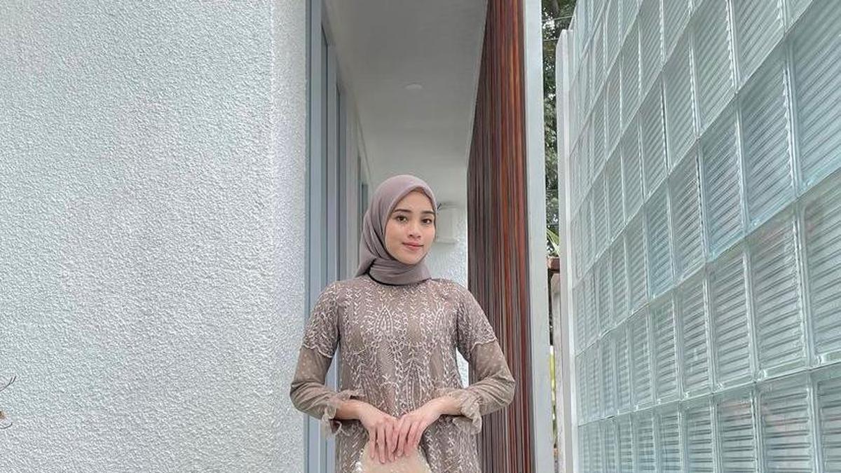 5 Tren Model Baju Lebaran 2025 dengan Gaya Modern dan Mewah, Ada Dress Katun Bolong