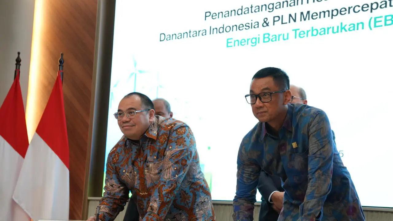 Danantara menandatangani Head of Agreement dengan PLN untuk mempercepat pengembangan energi baru terbarukan (EBT).