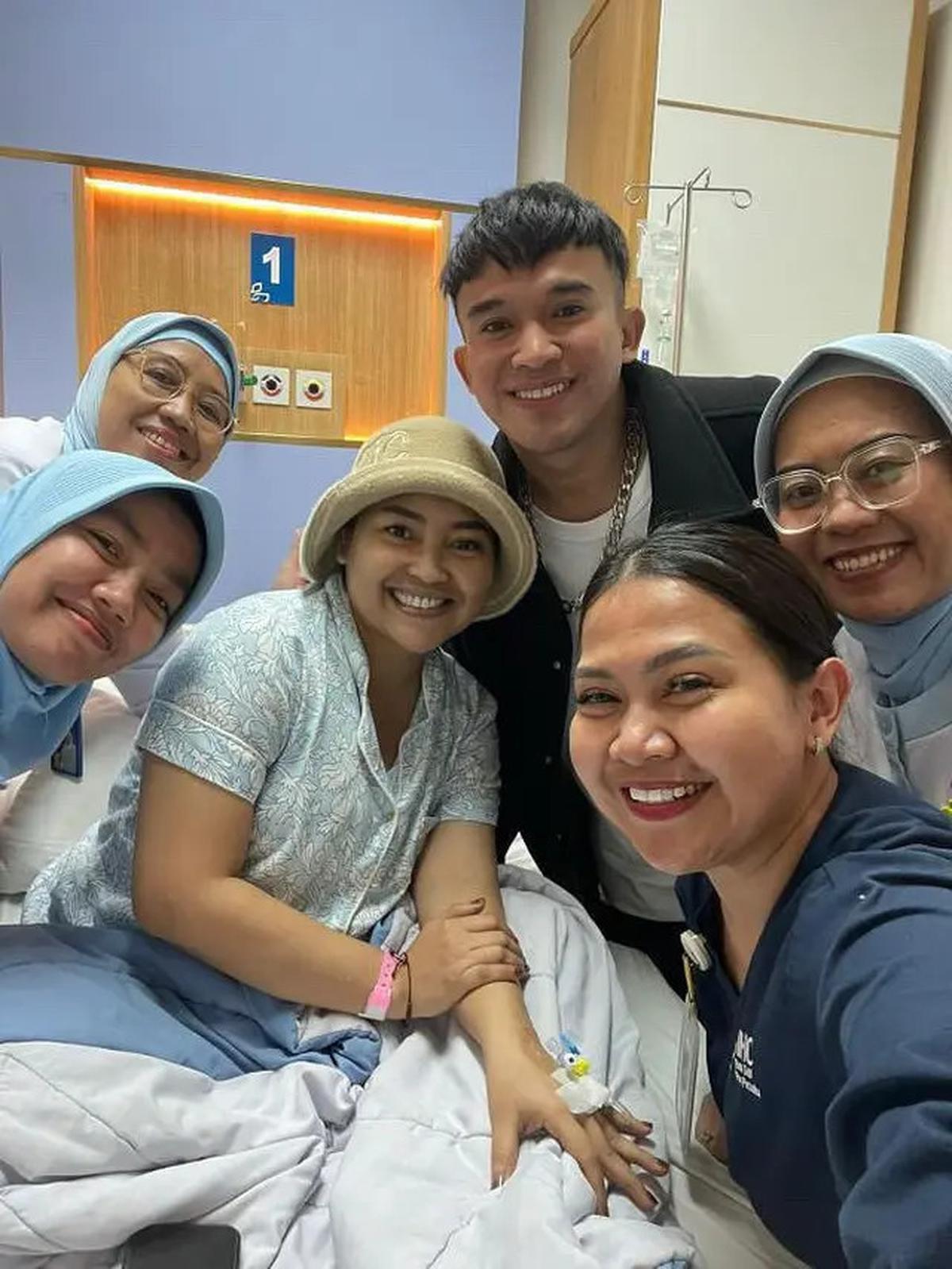 Kenapa Mpok Alpa Menyembunyikan Sakitnya? Suami Ungkap Detail Alasannya