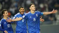 Pemain Timnas Italia U-20, Cesare Casadei, melakukan selebrasi setelah mencetak gol ke gawang Timnas Inggris U-20 pada babak 16 besar Piala Dunia U-20 2023 di Stadion La Plata, Rabu (31/5/2023). Italia menang dengan skor 2-1 atas Inggris. (AP Photo/Ivan Fernandez)