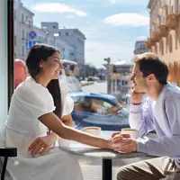 Flirty questions to ask a girl you have just met for the first time. (Photo: Freepik)
