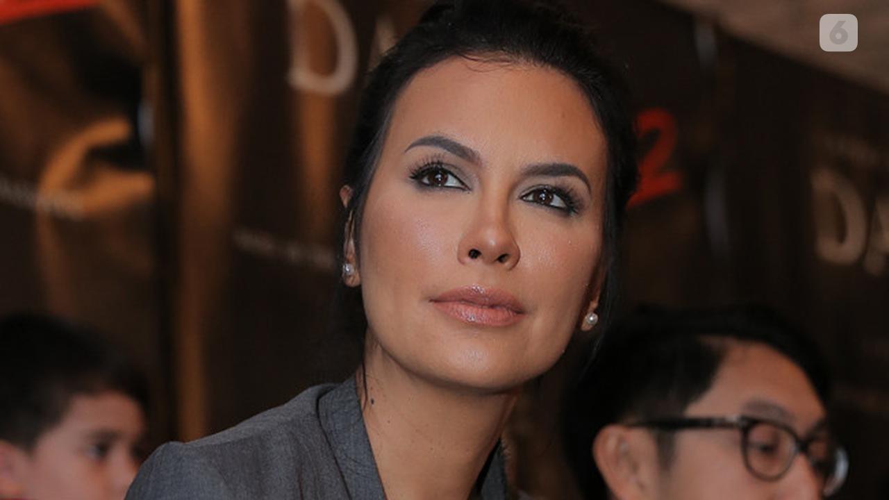 [Bintang] Sophia Latjuba