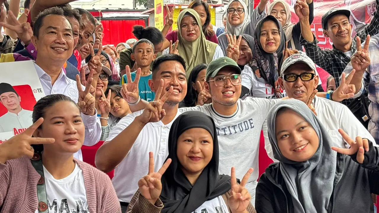 Ketua Umum Partai Solidaritas Indonesia, Kaesang Pangarep, menggelar kampanye Pemilu Raya PSI di Warakas, Tanjung Priok, Jakarta Utara, Selasa (15/7/2025).