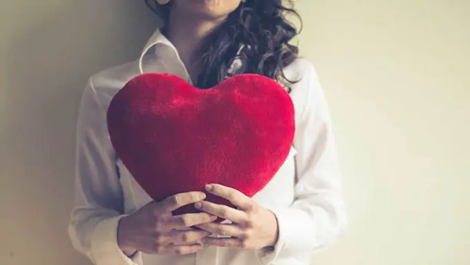 Lebih baik dicintai atau mencintai?/Copyright heartandstroke.ca