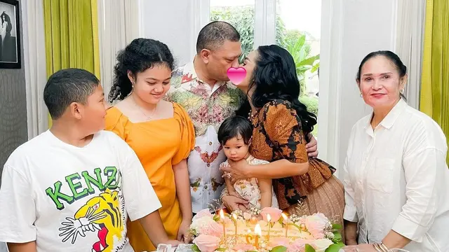 12 Tahun Menikah, Ini 6 Potret Krisdayanti dan Raul Lemos Rayakan Anniversary Sederhana