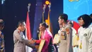 Selain personel kepolisian, Kapolri Listyo Sigit juga memberikan reward kepada 101 atlet yang meraih prestasi luar biasa di cabang olahraganya masing-masing. Menurut Sigit, ratusan atlet tersebut memiliki keinginan besar untuk bergabung ke dalam keluarga besar Korps Bhayangkara.