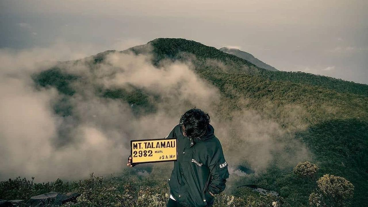 <b>4. Dikabarkan Puncaknya Kaya Akan Emas</b>