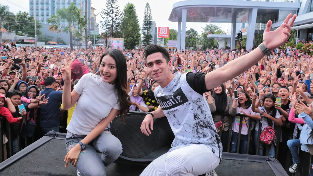[Bintang] Ivan Fadilla Dukung Jalinan Asmara Verrell Bramasta dan Natasha Wilona