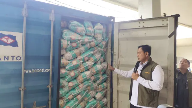 Ahmad Rizal Ramdhani, Direktur Bulog