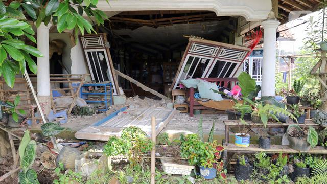 Gempa Cianjur Hancurkan Pemukiman Warga di Desa Sarampad