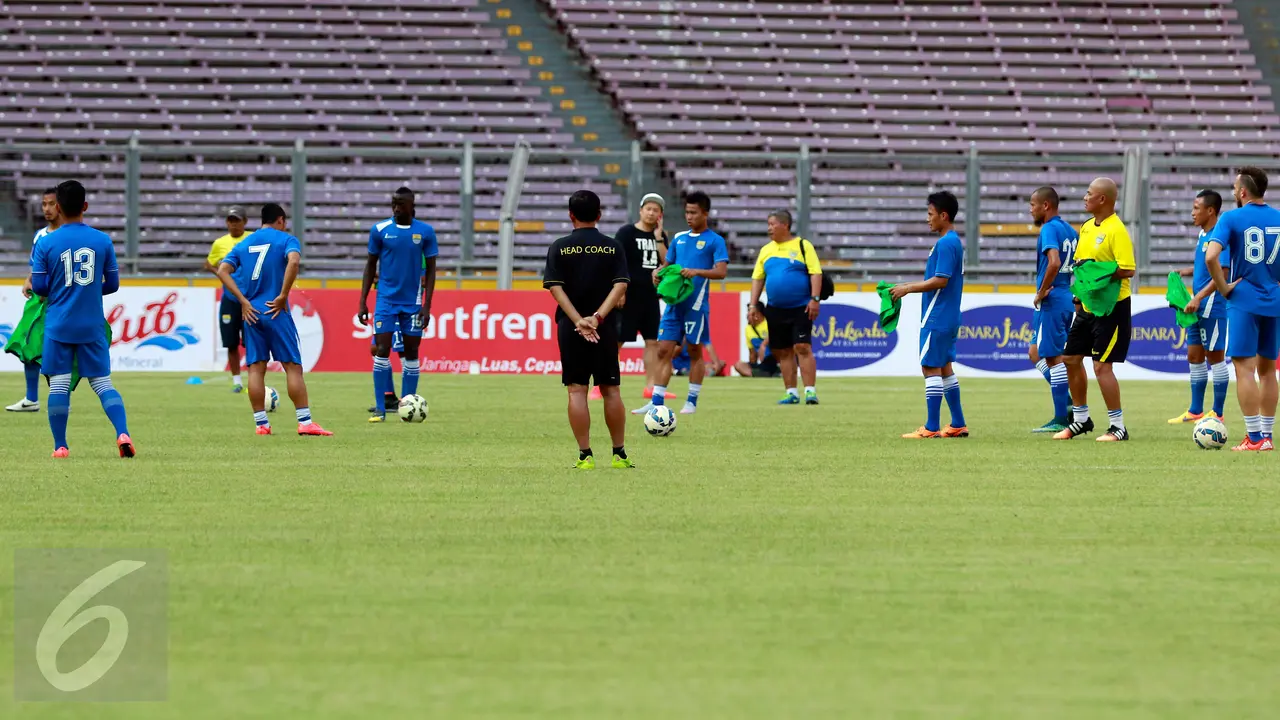 20151018-Jelang Final, Persib Jajal Lapangan SUGBK
