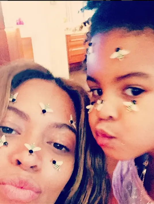 Di hari kasih sayang atau biasa dikenal Valentine's Day, Beyonce mengabadikan momen bersama putri kecilnya ini. (via instagram/@beyonce)