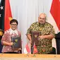 Menteri Luar Negeri RI Retno Marsudi melakukan pertemuan dengan Menlu Papua New Guinea Justin Tkatchenko untuk serangkaian agenda bilateral (Kemlu RI).