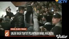 Unjuk rasa berlangsung ricuh saat massa Forum Rakyat Peduli Demokrasi tuntut pelantikan wakil wali kota Kendari.