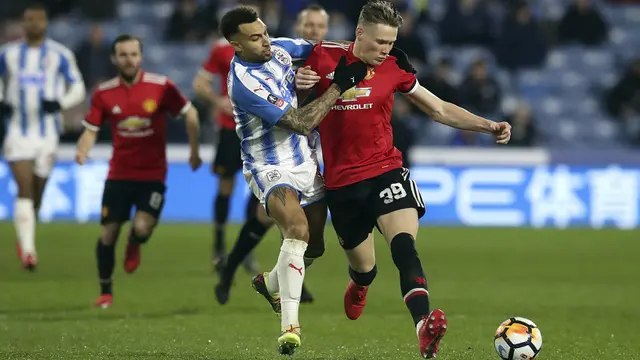 Manchester United, Huddersfield Town, Piala FA