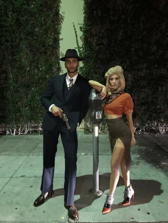 Masih belum jelas tujuan keduanya setelah menancap gas mobil. Namun dilaporkan keduanya berada dalam suasana yang baik. (instagram/younesbendjima)