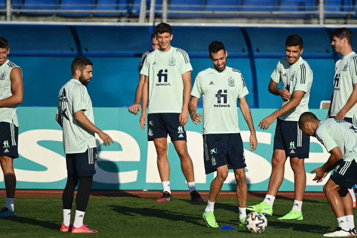 Sesi Latihan Spanyol Jelang vs Swiss