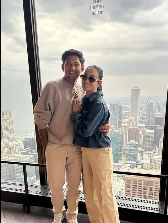 "Ini sebuah anugerah dan kami diberkati. Tak sabar menunggu," tulis Ririn Ekawati dengan bahasa Inggris dalam unggahan 9 November. [Instagram/ririnekawati]