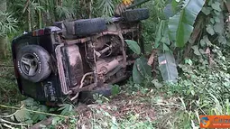 Citizen6, Sumatera: Mobil terguling kekebun di daerah Durian Daun, Sumatera Selatan. (Pengirim: Toni)
