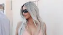 "Kim berharap Kanye tak melupakan ulang tahun pernikahan mereka," ujar seorang sumber. (instagram/kimkardashian)