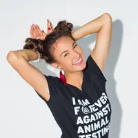 Dibalik itu semua siapa sangka kalau Nadine juga menuai kritik dan komentar pedas dari warga net. Untuk menghadapinya, ternyata Nadine memiliki cara tersendiri untuk menghadapi hatersnya tersebut. (Instagram/nadinelist)