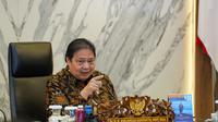 Menko Bidang Perekonomian Airlangga Hartarto saat Rapat Koordinasi Komite Kebijakan Pembiayaan KUR bagi UMKM. (Foto: ekon.go.id)