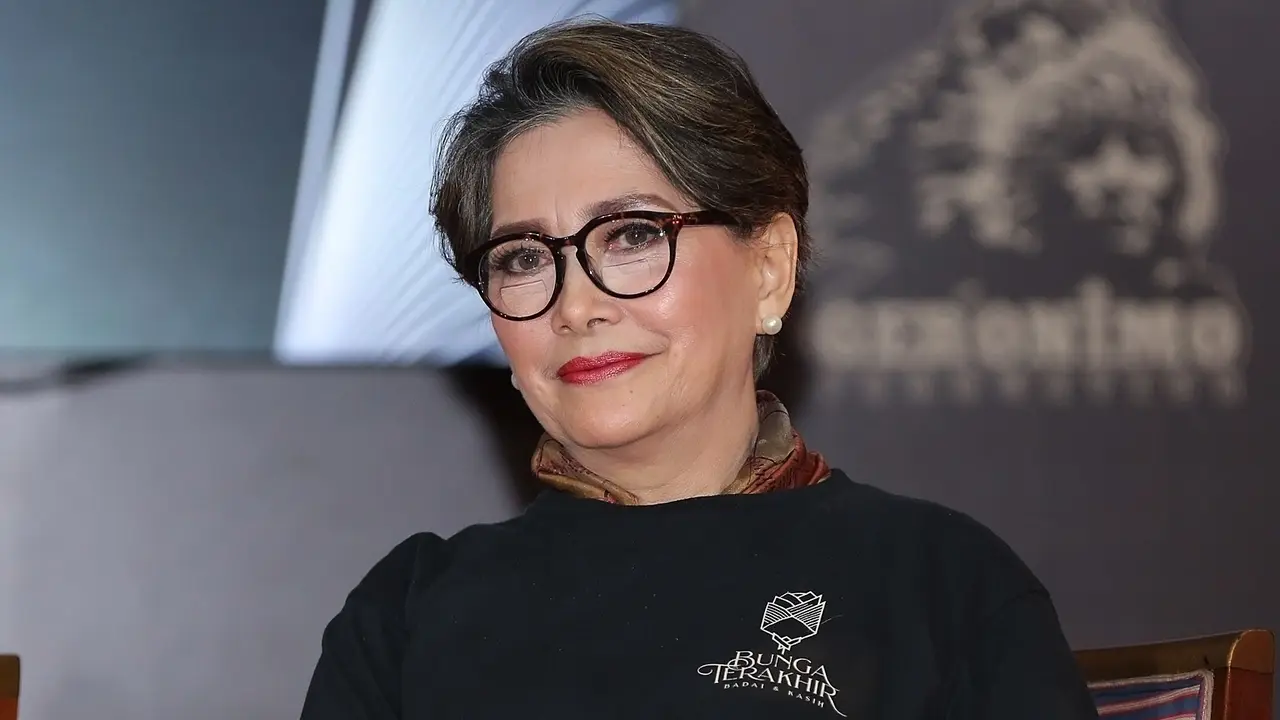 [Bintang] Widyawati