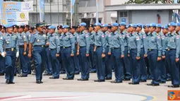 Citizen6, Jakarta: Kedatangan KRI FKO 368 disambut Panglima TNI Laksamana TNI Agus Suhartono, dalam Upacara Militer di Dermaga Kolinlamil TNI AL, Tanjung Priok, Senin (11/7). (Pengirim: Badarudin Bakri Badar)
