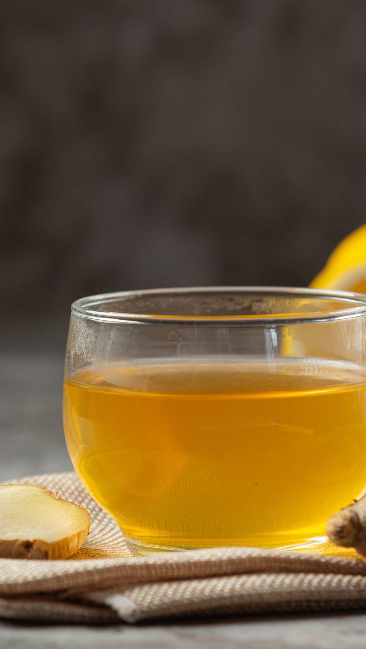 5. Jamu Kunyit untuk Radang Tenggorokan
