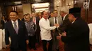 Gubernur Sumatera Utara, Edy Rahmayadi (kemeja putih) menghadiri Rapat Kerja Nasional (Rakernas) Peradi di Medan, Kamis (6/12). Rakernas Peradi III dihelat mulai 6-8 Desember 2018. (Liputan6.com/HO/Djoko)