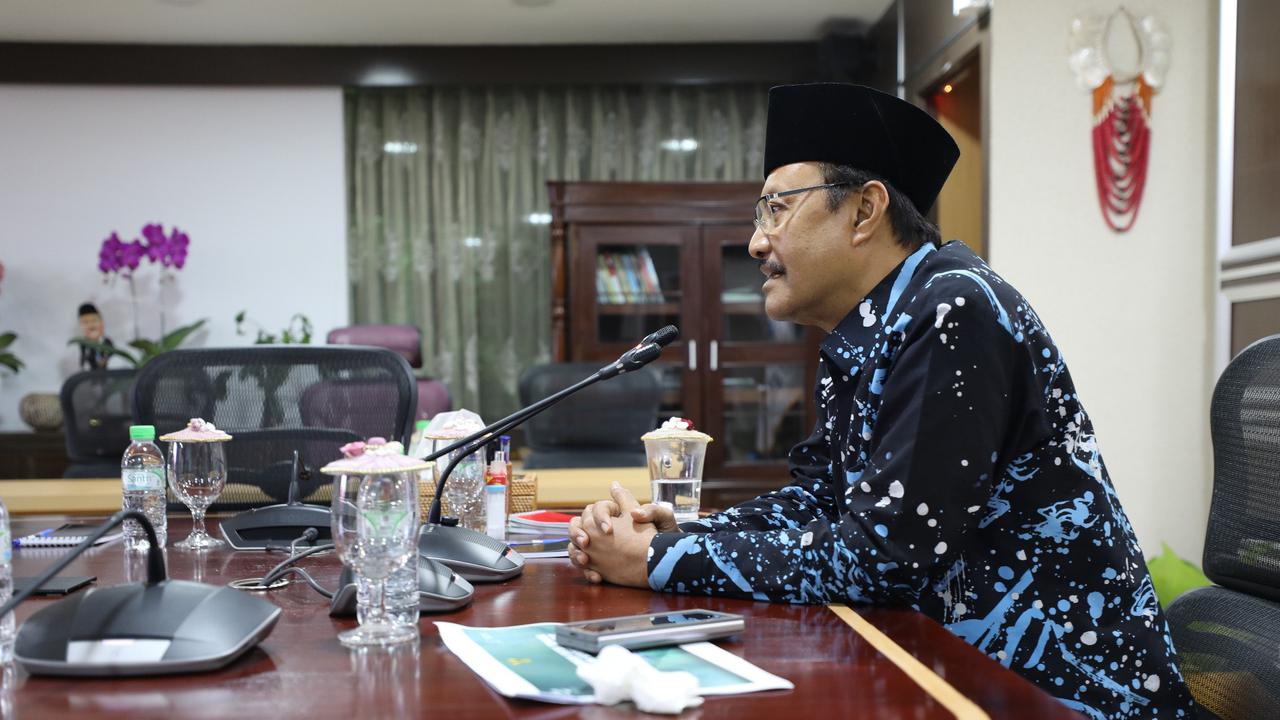 Beri Arahan Tenaga Pendidik, Gus Ipul Tegaskan Bullying Haram di Sekolah Rakyat