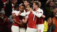Pemain Arsenal merayakan gol ke gawang Valencia dalam leg pertama semifinal Liga Europa 2018-2019 di Emirates Stadium, Jumat (3/5/2019) dini hari WIB. (AFP/Glyn Kirk)