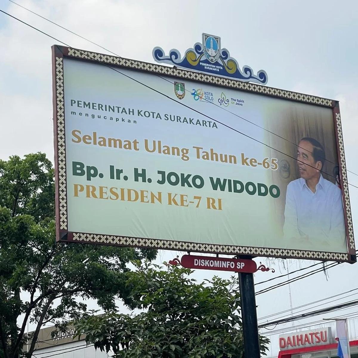 Pemkot Solo Pasang Baliho Ultah Jokowi