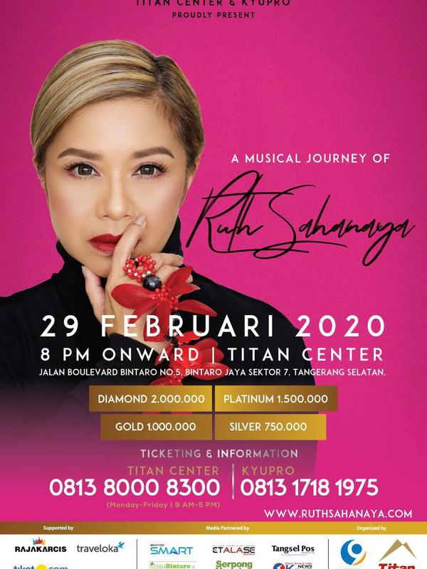 Ruth Sahanaya mempersiapkan sebuah konser bertajuk 