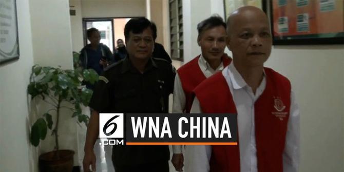 VIDEO: WNA China Nekat Rampok Toko Emas di Bekasi