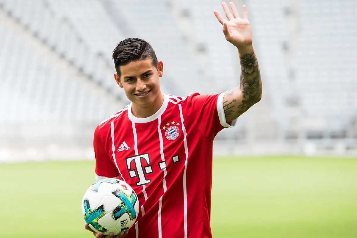 FOTO: Tiba di Munchen, James Rodriguez Mendapatkan Surprise