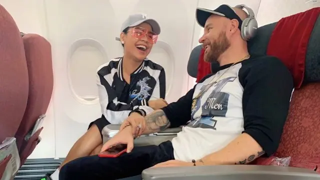 [Fimela] Melaney Ricardo dan Tyson Lynch