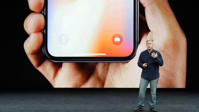 PHOTO: Harga yang Wow, Apple Kenalkan Kecanggihan iPhone X