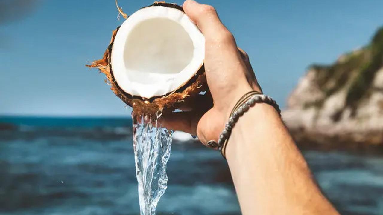 5 Khasiat Air Kelapa yang Sering Dilupakan, Cegah Batu Ginjal hingga Sehatkan Jantung